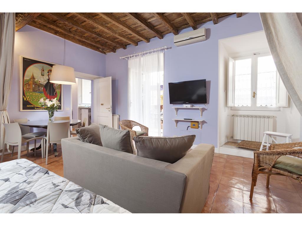 Via Farina Apartamento Roma