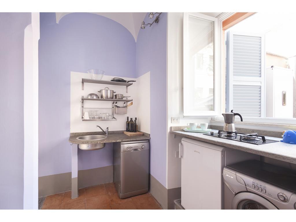 Apartment Via Farina * Roma